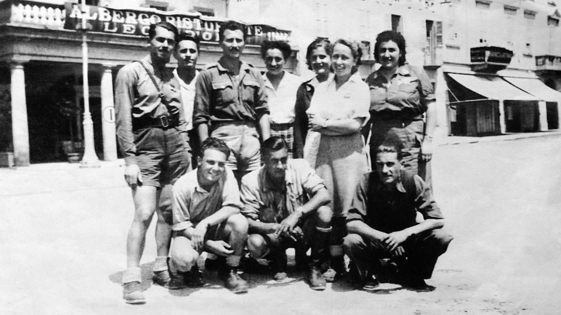 Partisanenbrigade Cesare Battisti in Verbania, Antonietta in der Mitte